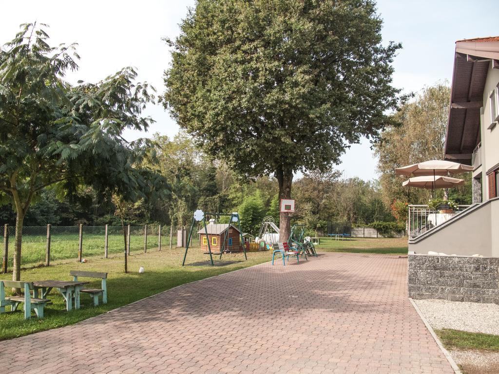 B&B Il Rovere Gattico Exterior photo